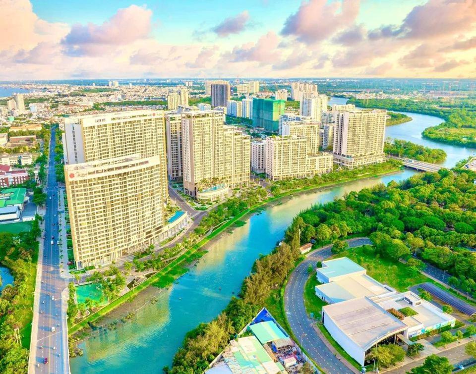 The Peak Midtown Twobedroom With Balcony 호치민 외부 사진