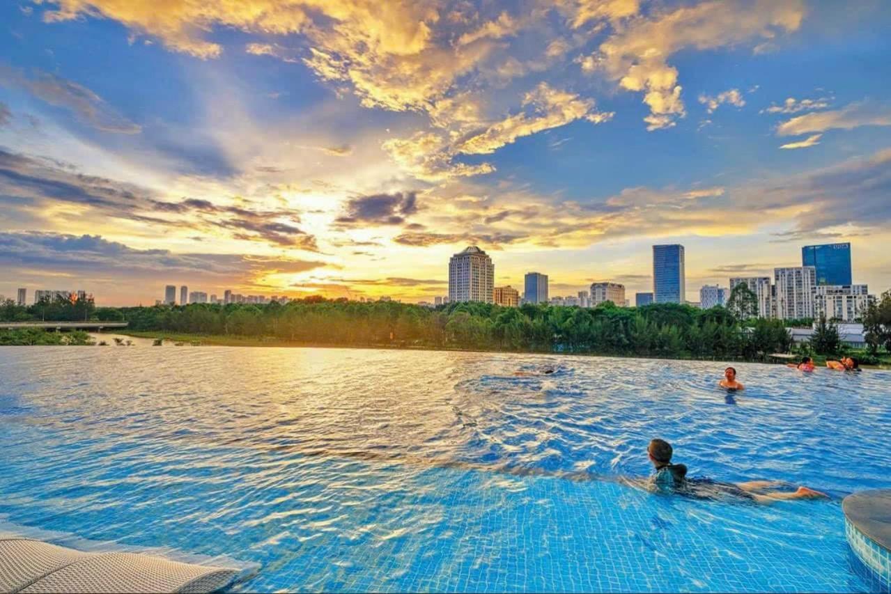 The Peak Midtown Twobedroom With Balcony 호치민 외부 사진