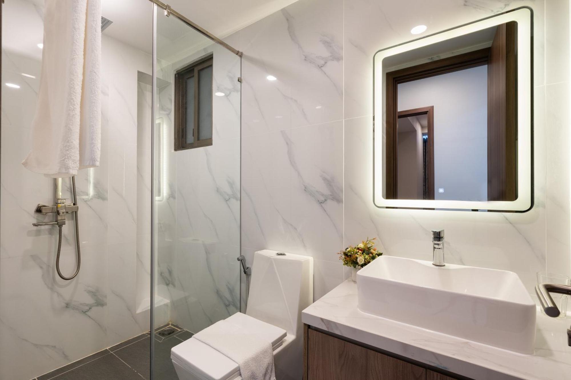 The Peak Midtown Twobedroom With Balcony 호치민 외부 사진